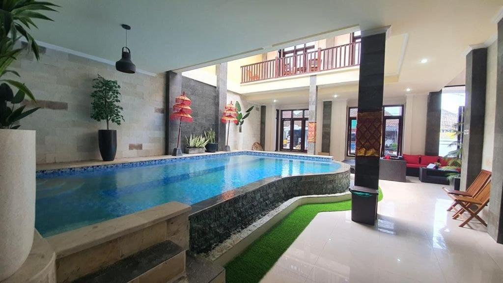 Grand Puri Hotel Batununggul Extérieur photo